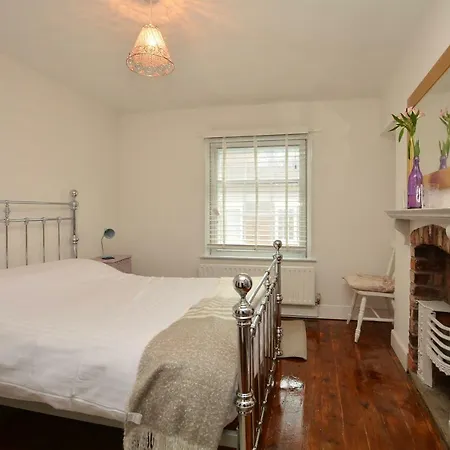 Maison d'hôtes Intown - 60 Second Walk 2 Minster!