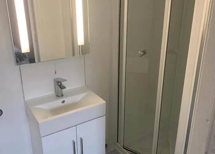 Intown - 60 Second Walk 2 Minster! Guest house