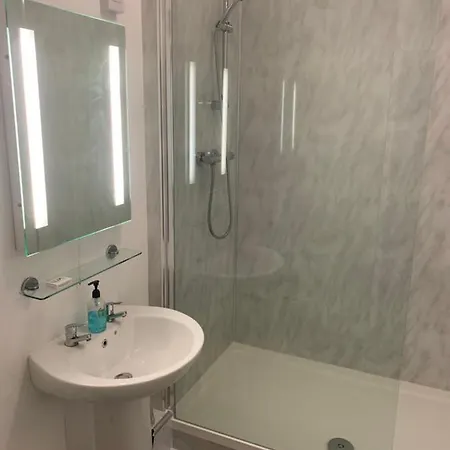 Intown - 60 Second Walk 2 Minster! 3*